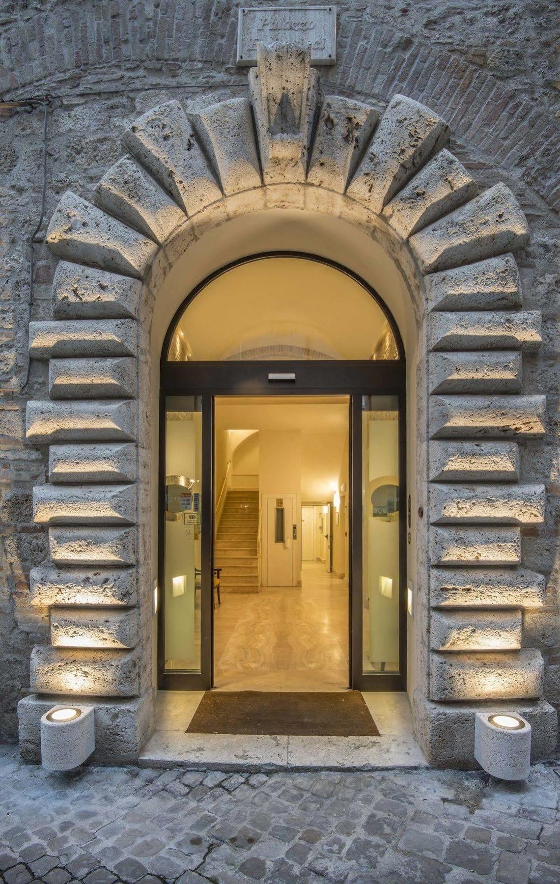 アルベルゴ サンテミディオ ホテル アスコリ・ピチェーノ エクステリア 写真